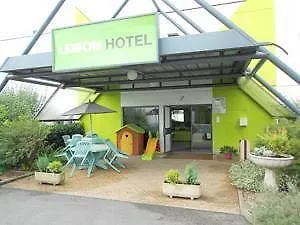 Lemon Ch Futuroscope فندق 2*