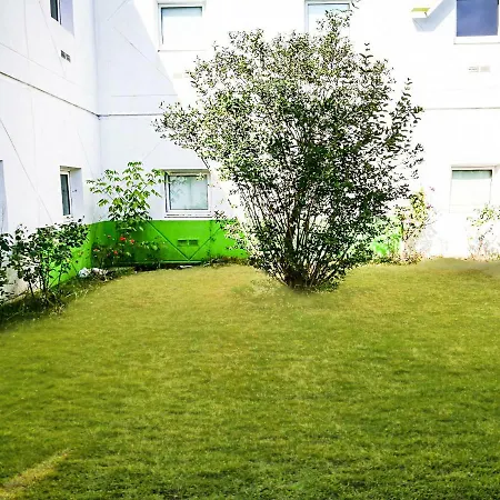 Lemon Ch Futuroscope Hotel 2*