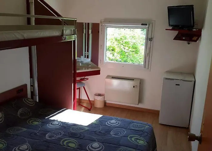 Lemon Ch Futuroscope Hotel 2*