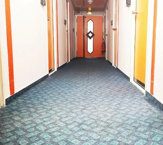 Lemon Ch Futuroscope Hotel 2*