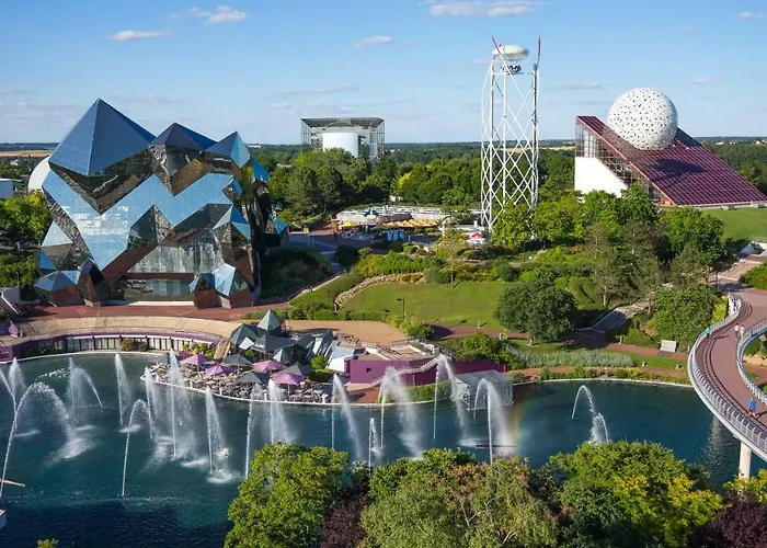 Lemon Ch Futuroscope Hotel 2*